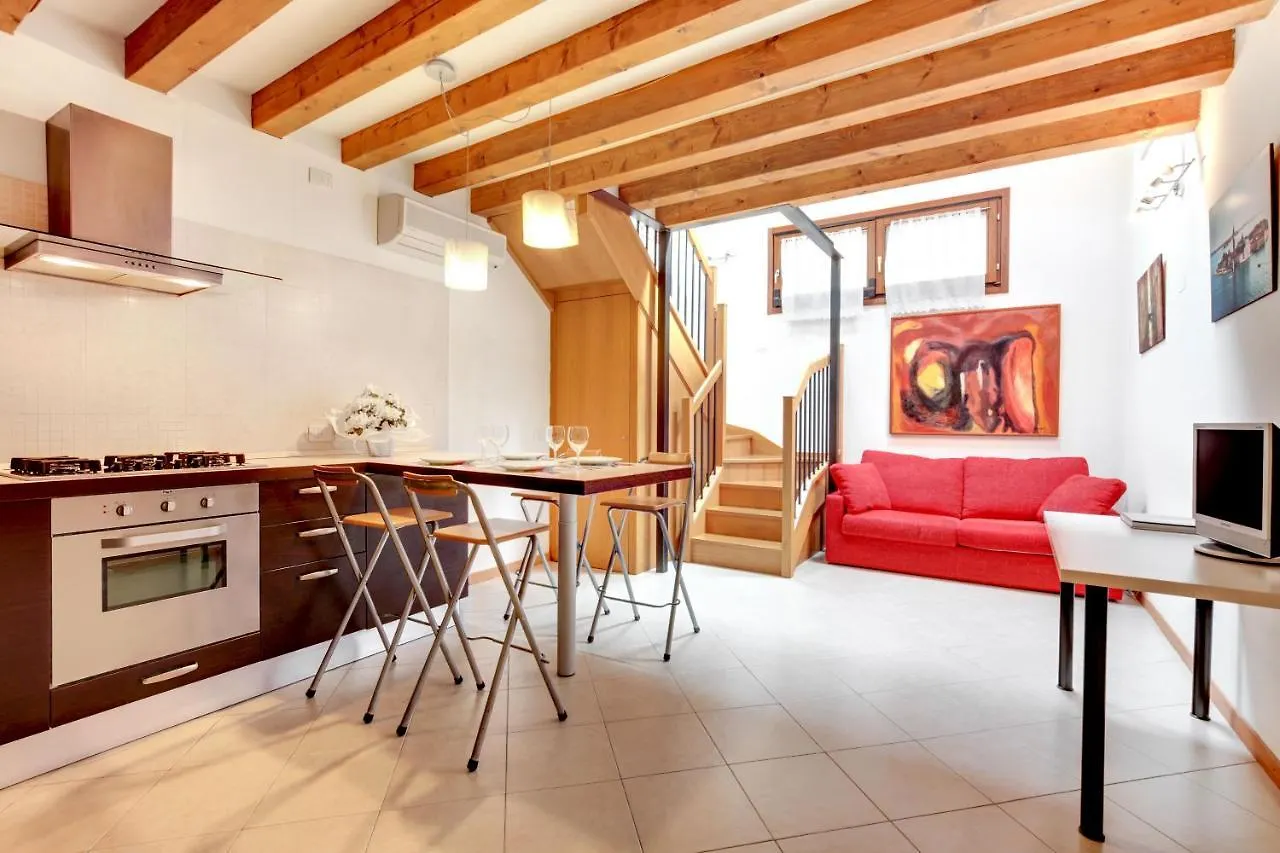 Apartment Little Canal 14 Venice